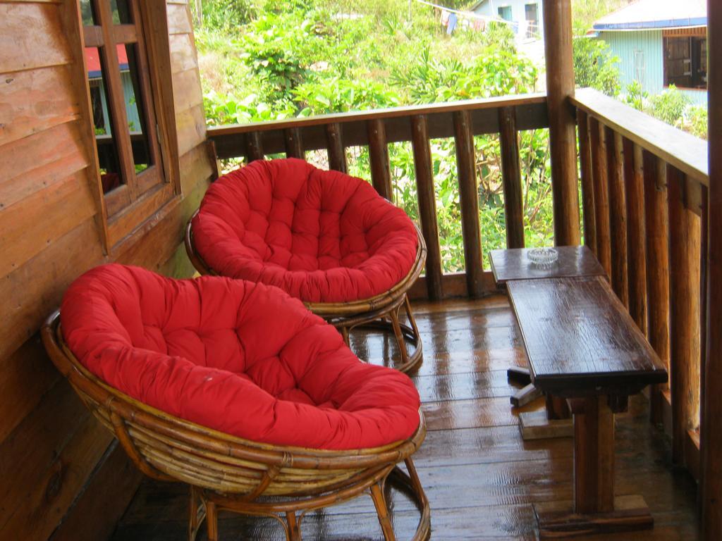 椰子海滩山林小屋 Derm Tkov Village 客房 照片